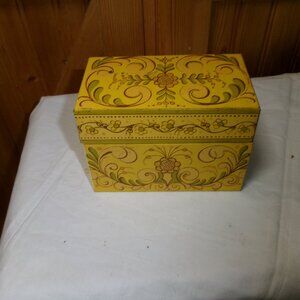 Vtg Avon recipe tin boho yellow 70s